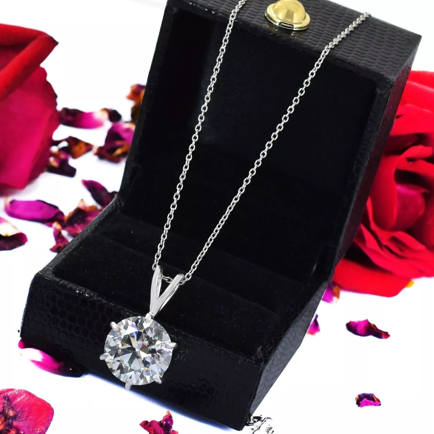 diamond pendant
